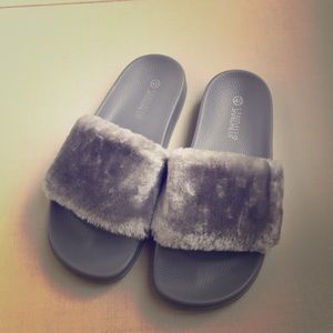 Furry Women Slides(Sandals)